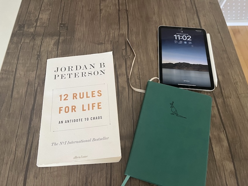 Book Summary: 12 Rules for Life: An Antidote to Chaos